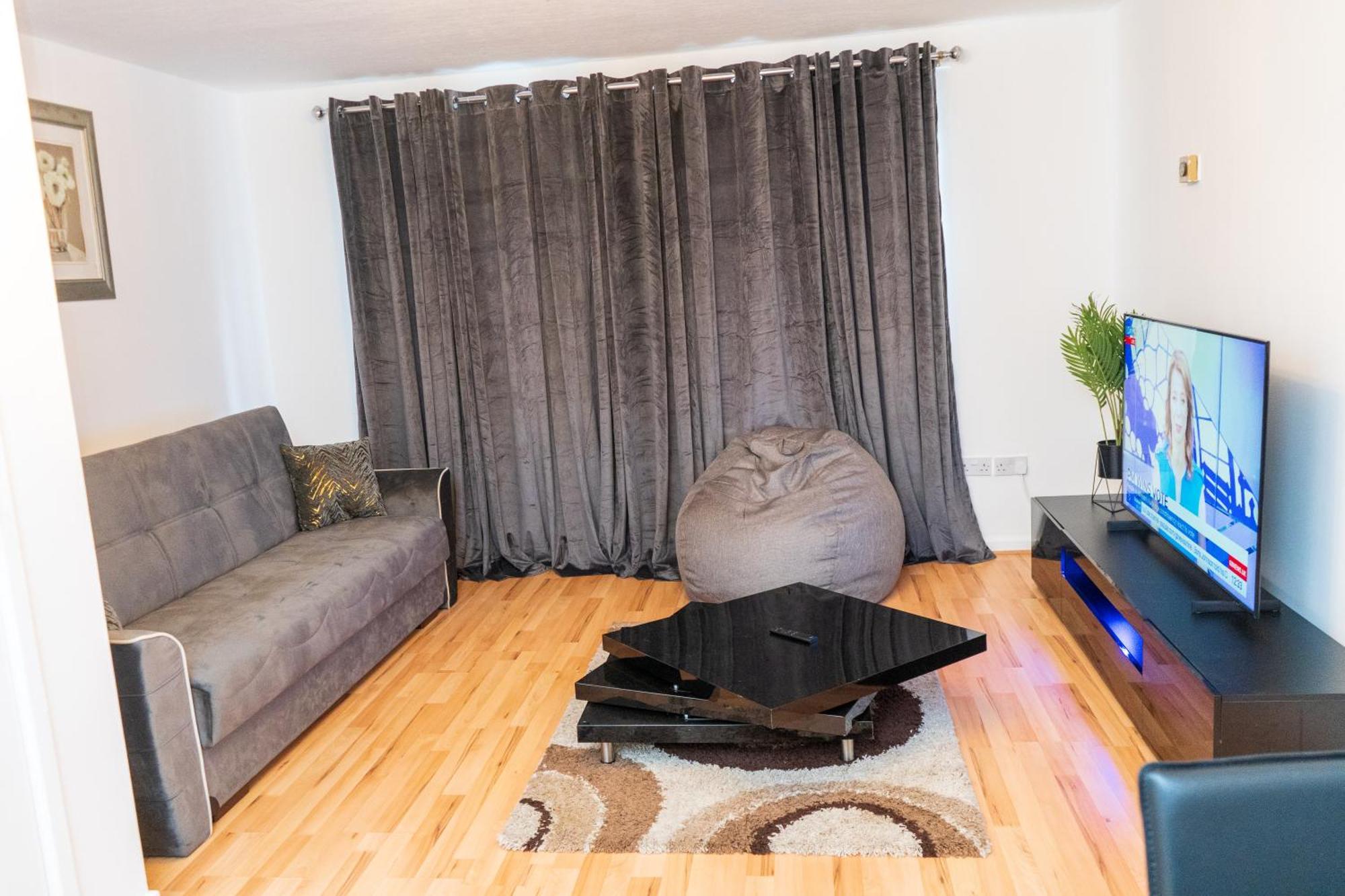 Vanville Homes Manchester Extérieur photo